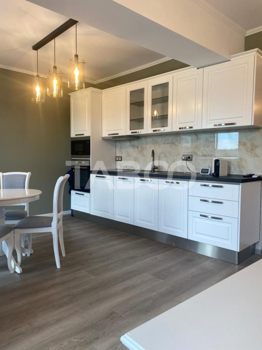 Apartament semidecomandat cu 2 camere de vanzare in West City Tower