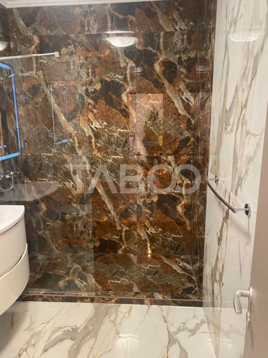 Apartament semidecomandat cu 2 camere de vanzare in West City Tower