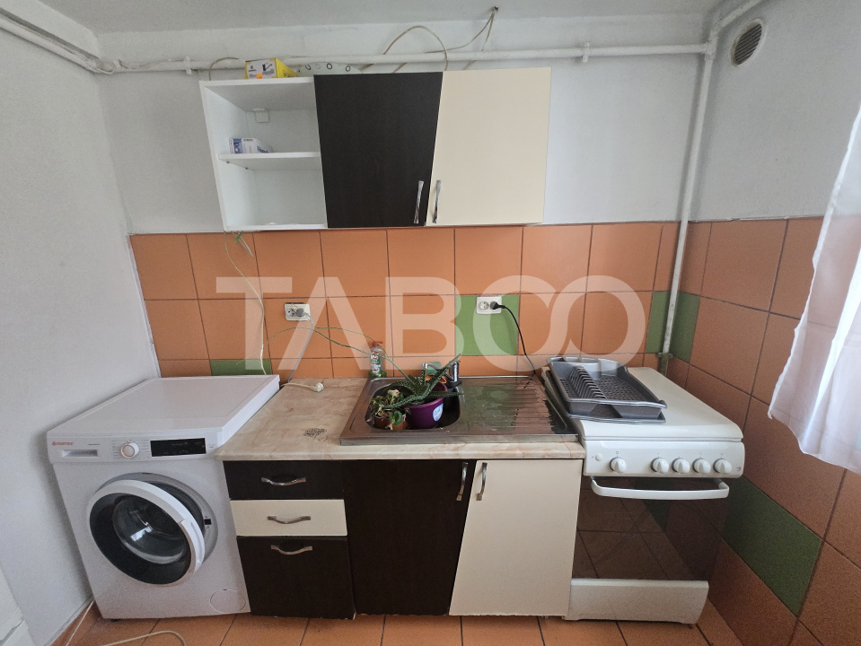 Apartament semidecomandat de vanzare 51mp Vasile Aaron Sibiu