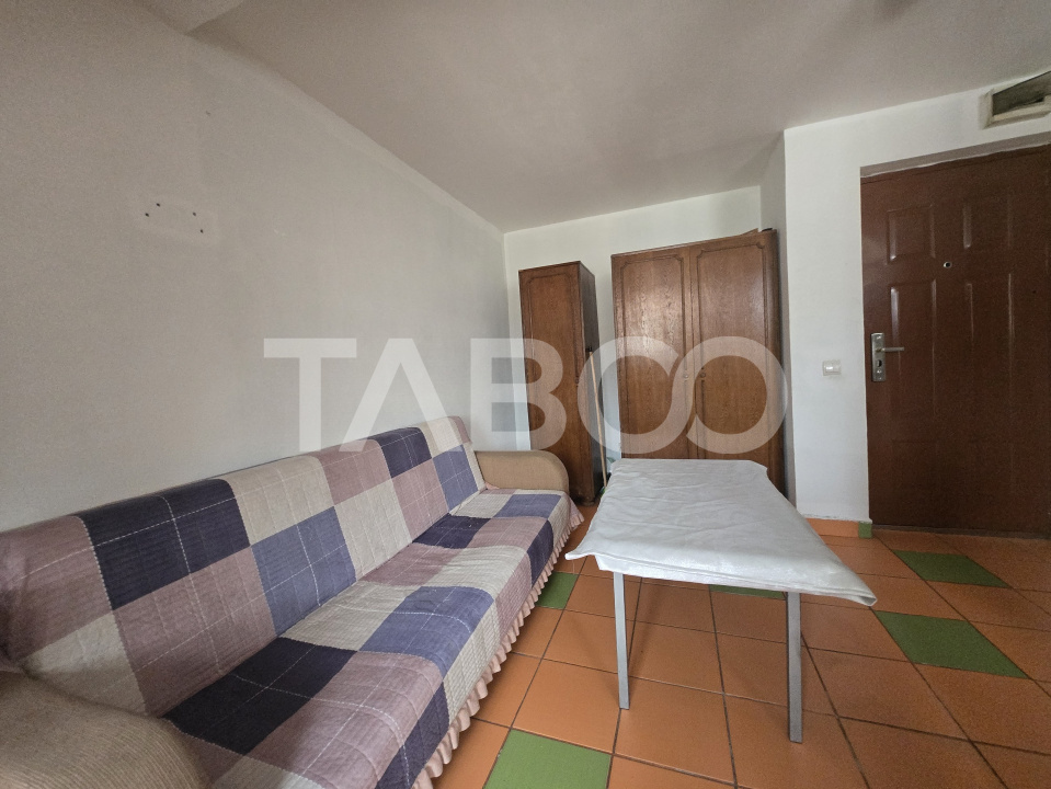 Apartament semidecomandat de vanzare 51mp Vasile Aaron Sibiu
