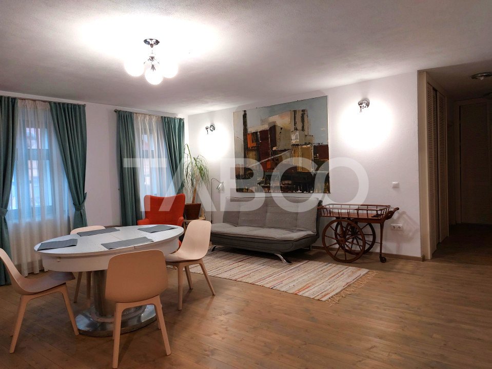 Apartament si Garsoniera la casa  4 camere 118 mpu central Cisnadie