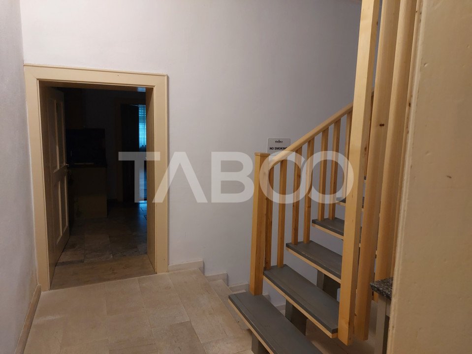 Apartament si Garsoniera la casa  4 camere 118 mpu central Cisnadie