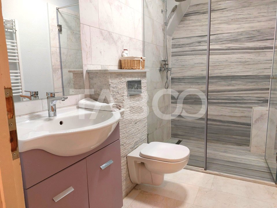 Apartament si Garsoniera la casa  4 camere 118 mpu central Cisnadie