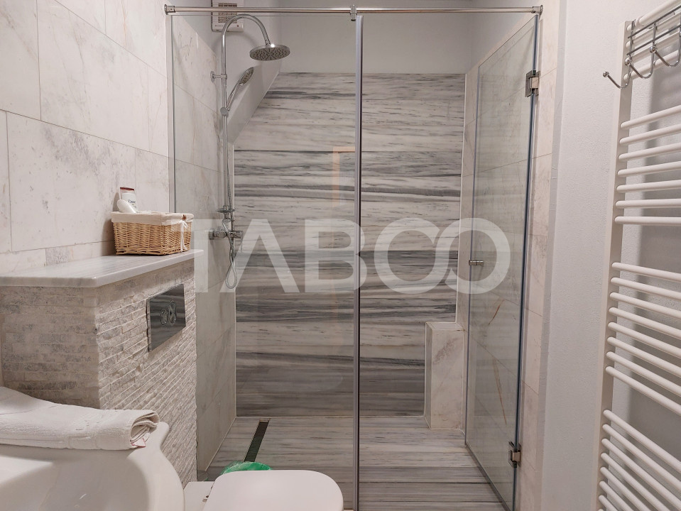 Apartament si Garsoniera la casa  4 camere 118 mpu central Cisnadie