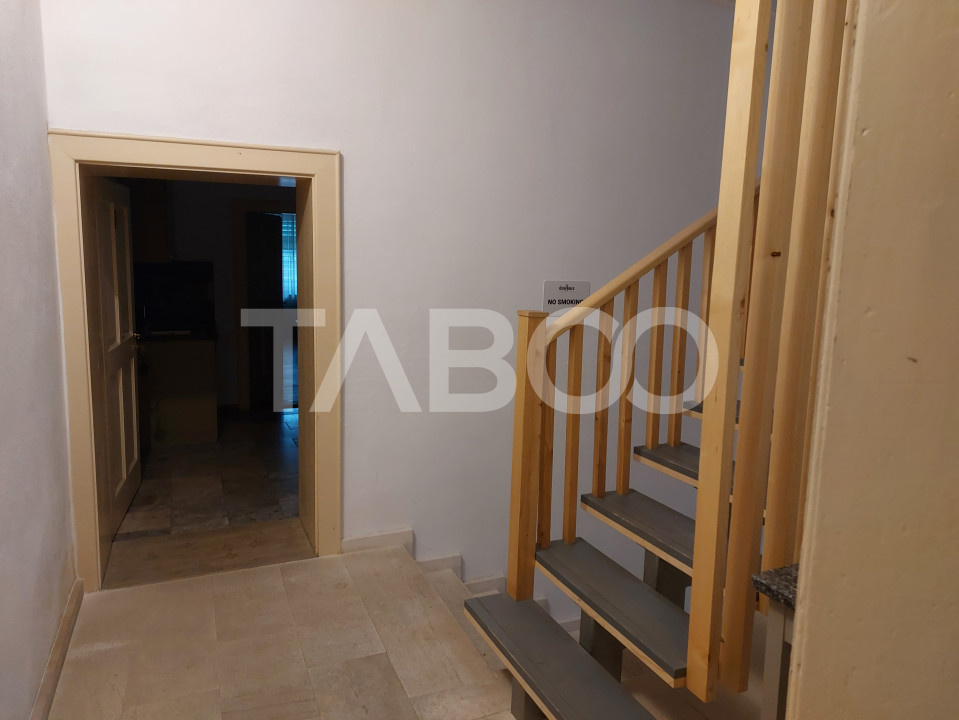 Apartament si Garsoniera la casa  4 camere 118 mpu central Cisnadie