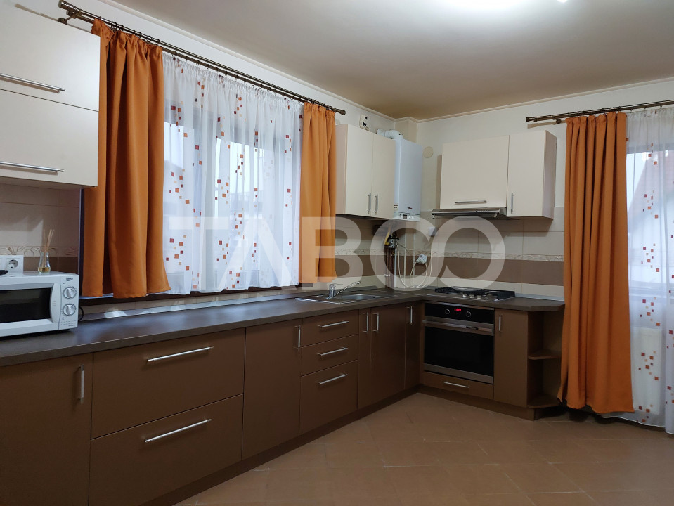 Apartament spatios 2 camere decomandate la VILA loc parcare Selimbar