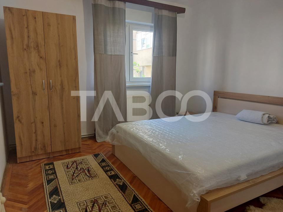 Apartament spatios 2 camere decomandate pivnita zona Dioda Sibiu