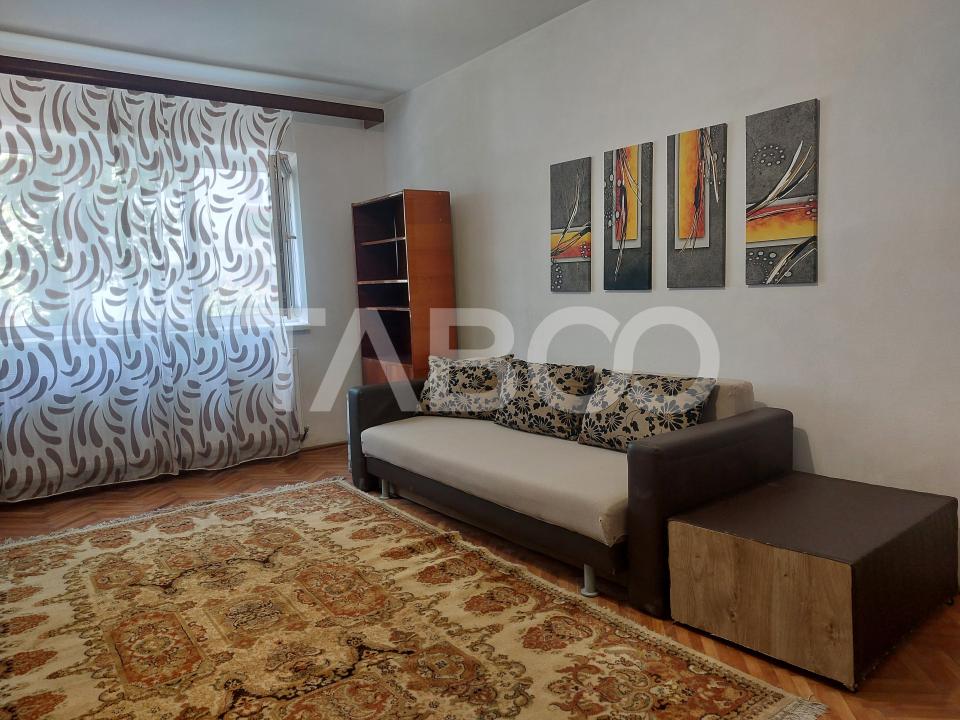 Apartament spatios 2 camere decomandate pivnita zona Dioda Sibiu