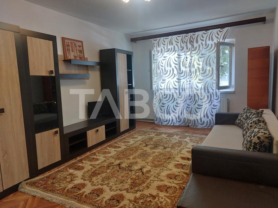 Apartament spatios 2 camere decomandate pivnita zona Dioda Sibiu