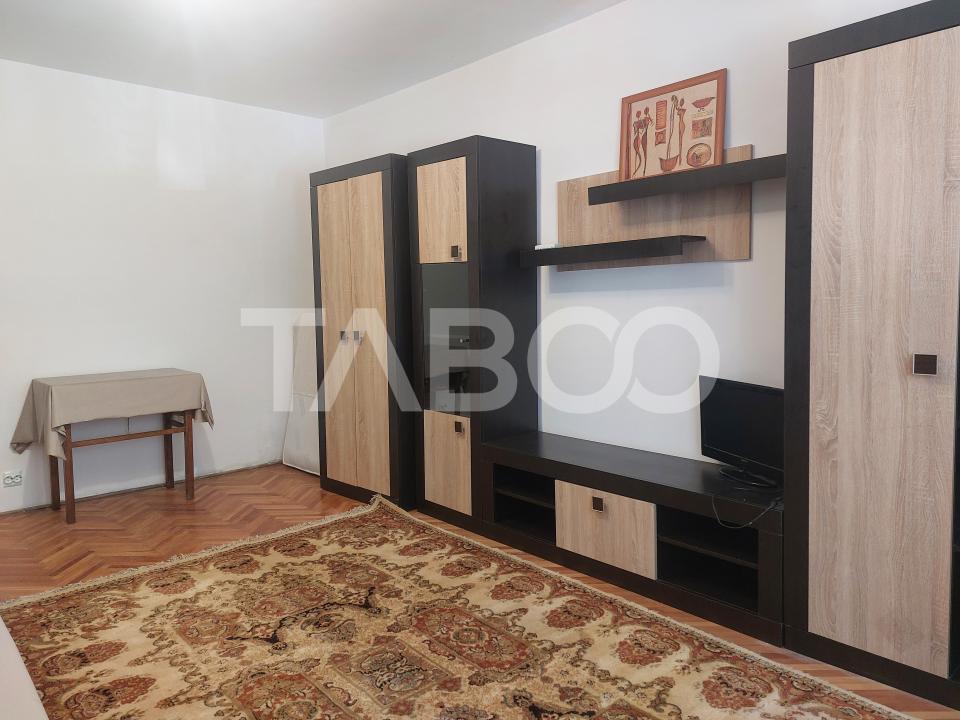 Apartament spatios 2 camere decomandate pivnita zona Dioda Sibiu
