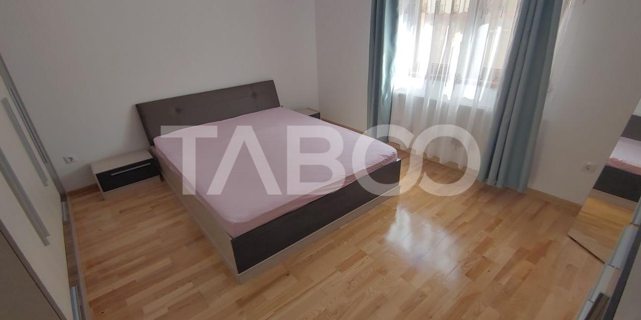 Apartament spatios 2 camere la casa loc parcare in Selimbar 
