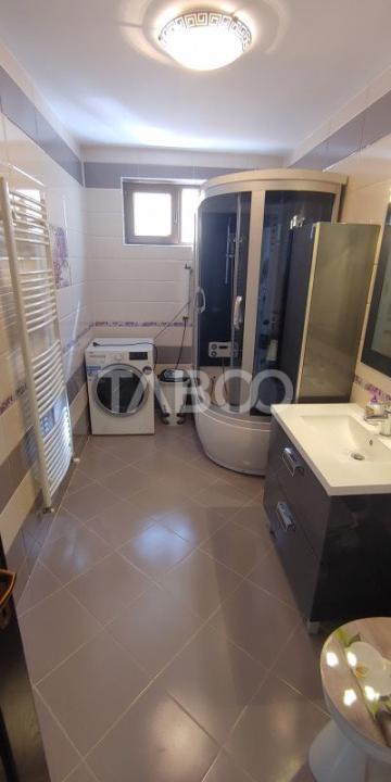 Apartament spatios 2 camere la casa loc parcare in Selimbar 