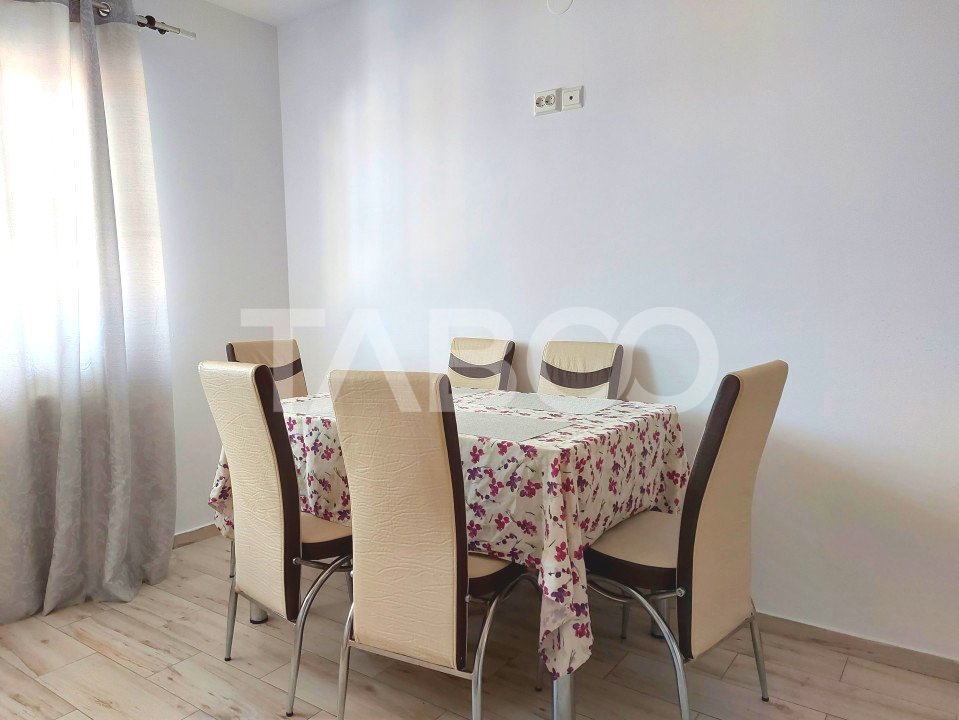 Apartament spatios 3 camere 2 bai etaj 2 balcon loc parcare Selimbar