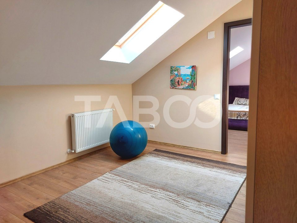 Apartament spatios 3 camere 2 bai etaj 2 balcon loc parcare Selimbar