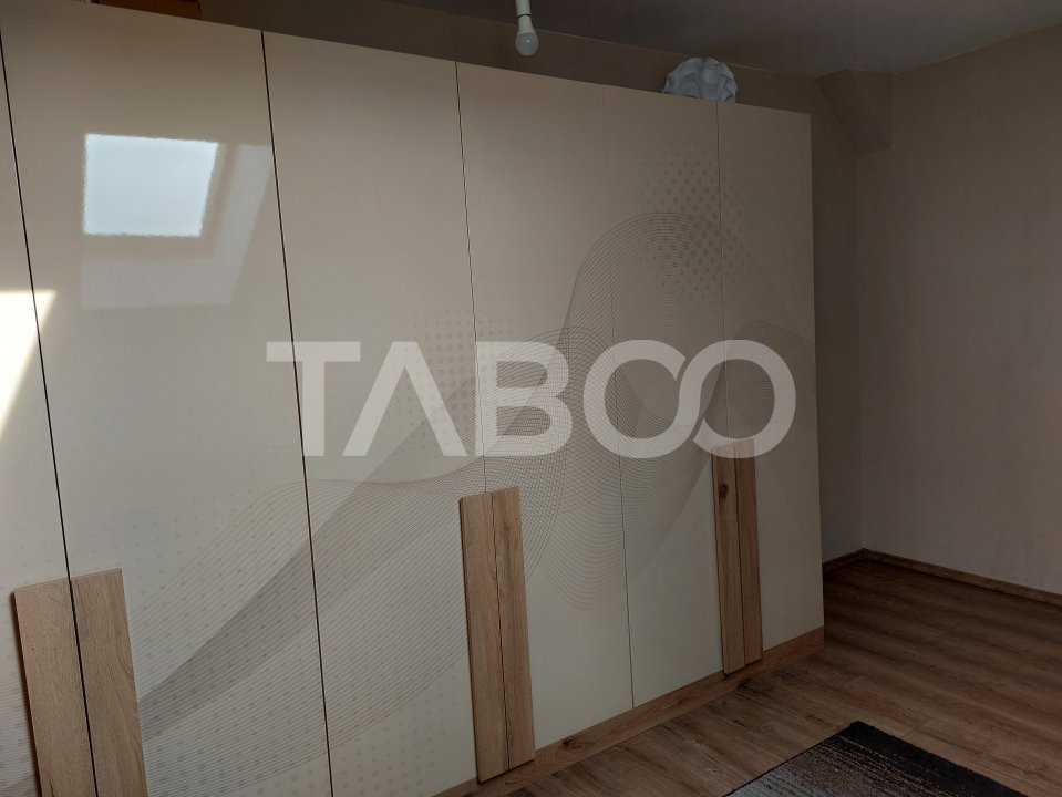 Apartament spatios 3 camere 2 bai etaj 2 balcon loc parcare Selimbar