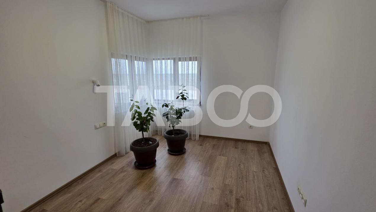Apartament spatios 3 camere si balcon bloc nou zona rezidentiala Sebes