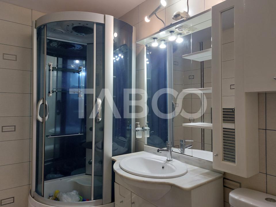 Apartament spatios 49 mp 2 camere decomandate 2 balcone Cisnadie