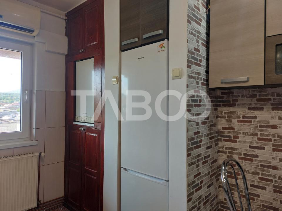 Apartament spatios 49 mp 2 camere decomandate 2 balcone Cisnadie