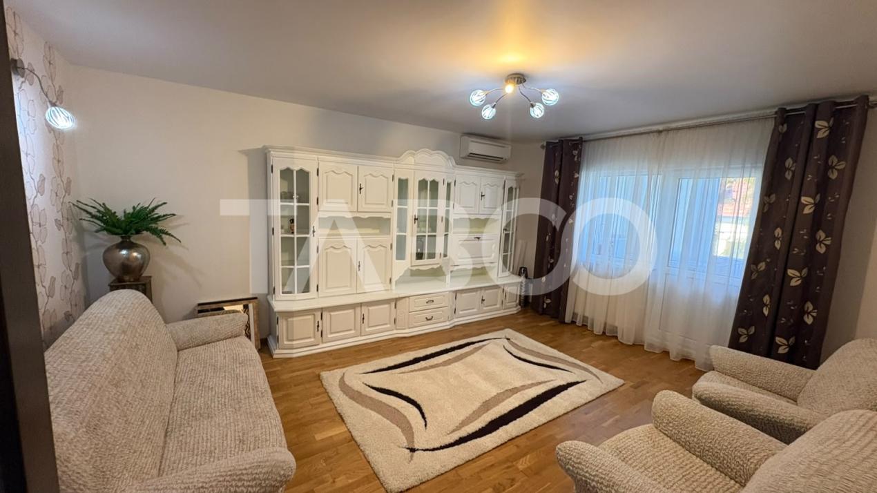 Apartament spatios 52 mp 2 camere de inchiriat in zona Terezian