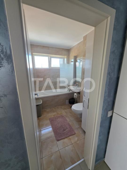 Apartament spatios 64 mp cu 3 camere si balcon 6 mp Avangarden