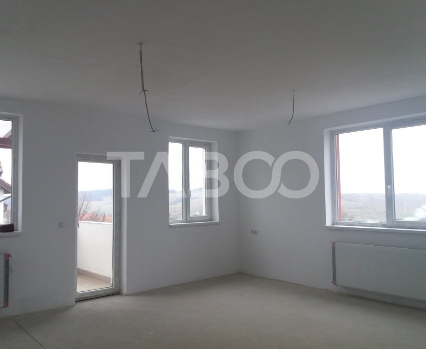Apartament spatios bloc nou 3 camere  96 mp zona linistita in Cisnadie