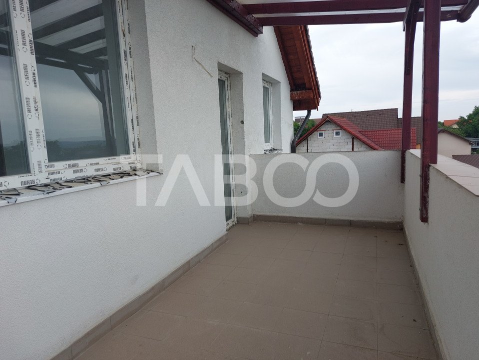 Apartament spatios bloc nou 3 camere  96 mp zona linistita in Cisnadie