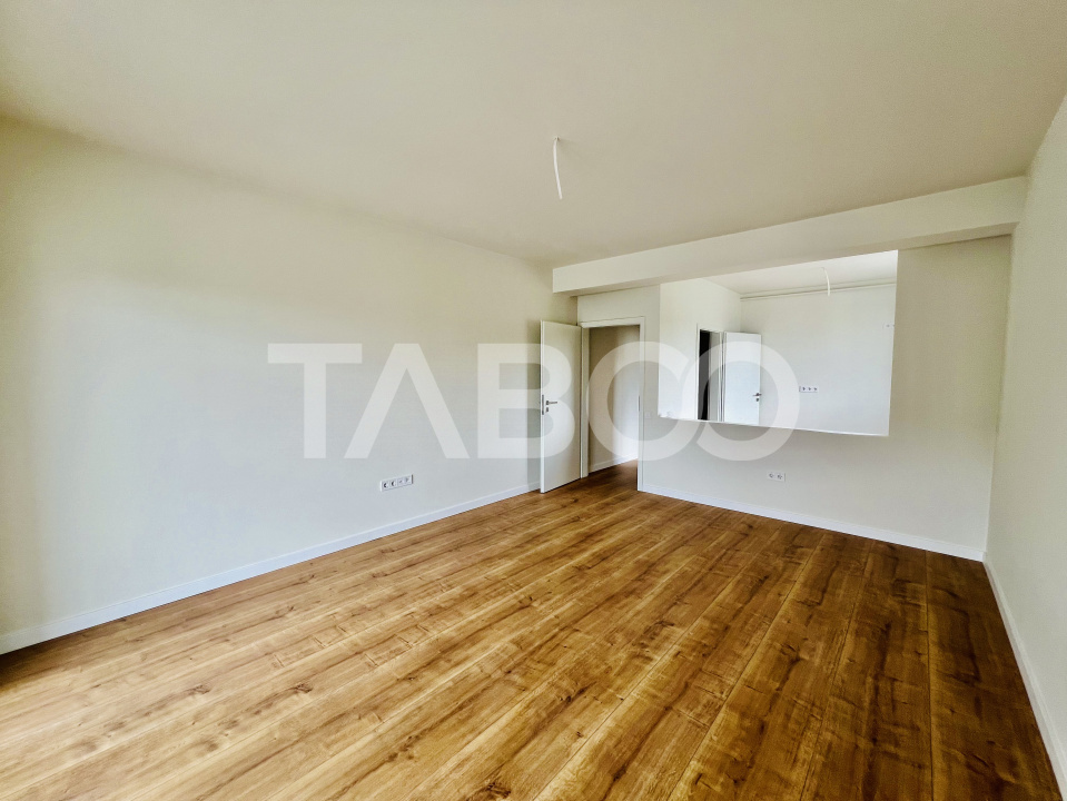 Apartament spatios cu 2 camere balcon si incalzire in pardosea