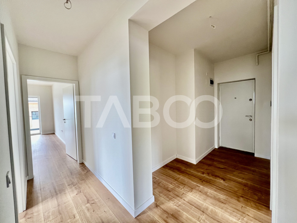 Apartament spatios cu 2 camere balcon si incalzire in pardosea