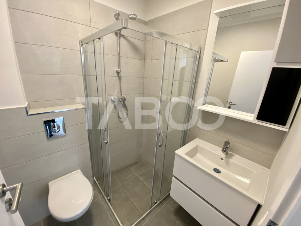 Apartament spatios cu 3 camere 2 bai si terasa de 15 mp - COMISION 0%