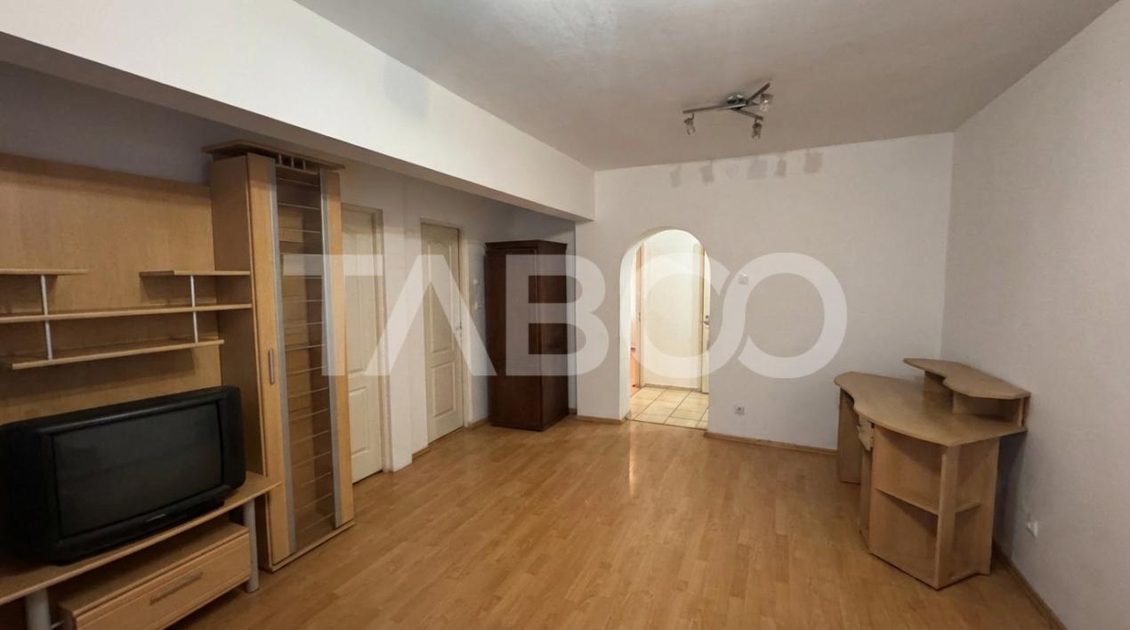 Apartament spatios cu 4 camere mobilat utilat 77mpu Milea Sibiu