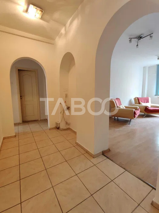 Apartament spatios cu 4 camere mobilat utilat 77mpu Milea Sibiu