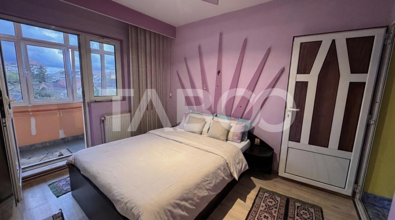 Apartament spatios cu 4 camere mobilat utilat 80mpu Turnisor Sibiu in Sibiu - Iasomiei
