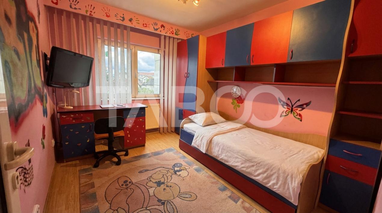 Apartament spatios cu 4 camere mobilat utilat 80mpu Turnisor Sibiu