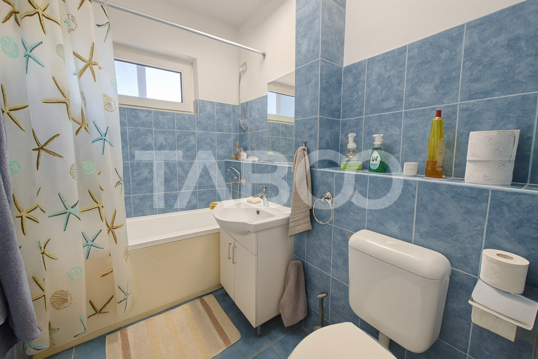 Apartament spatios de vanzare cu 3 camere balcon zona Rahovei