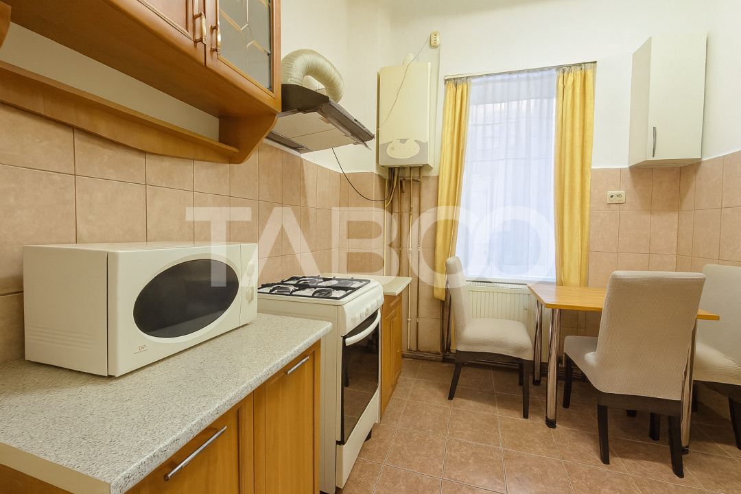 Apartament spatios de vanzare cu 3 camere la etajul 1 in Orasul de Jos