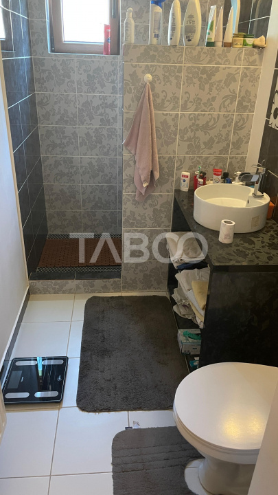 Apartament spatios de vanzare cu terasa si gratar in Arhitectilor