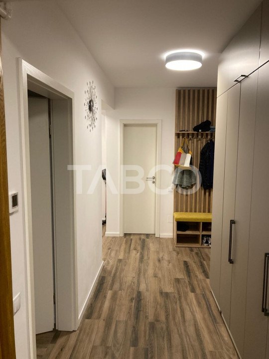 Apartament spatios decomandat 3 camere de inchiriat in Turnisor
