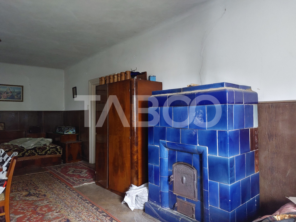 Apartament spatios la casa 82 mp 2 camere strada Livezii Cisnadie