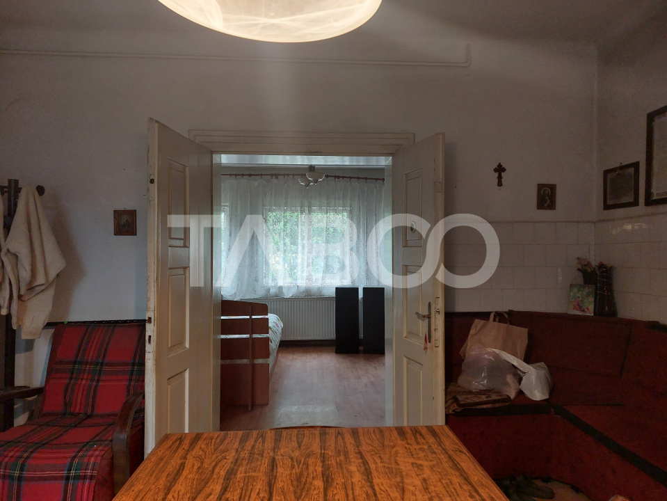 Apartament spatios la casa 82 mp 2 camere strada Livezii Cisnadie