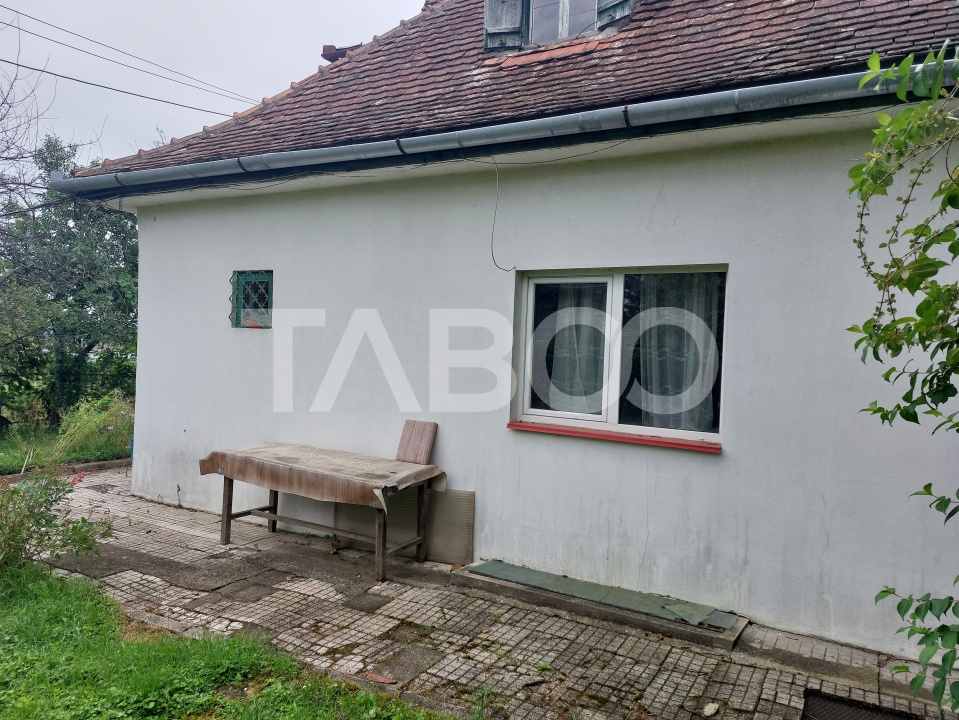 Apartament spatios la casa 82 mp 2 camere strada Livezii Cisnadie