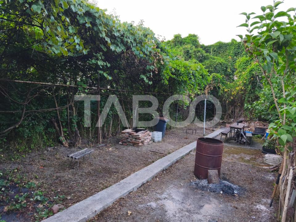 Apartament spatios la casa 97 mpu 3 camere 20 mp gradina pivnita 