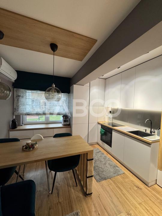 Apartament ultra modern cu balcon si 3 camere utilate si mobilate 