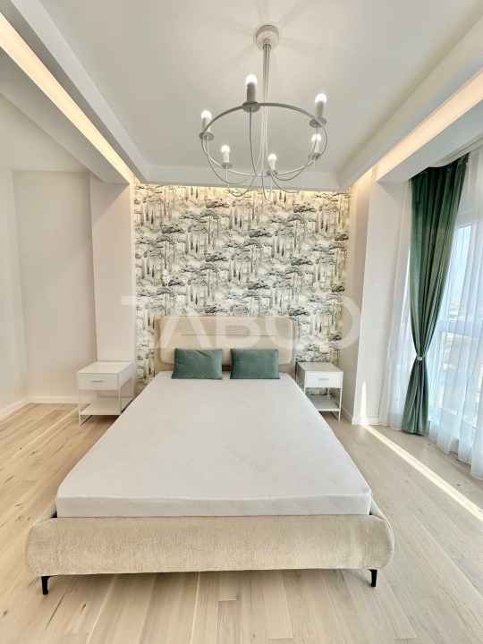 Apartament ultrafinisat tip penthouse de vanzare cu 3 camere Floresti