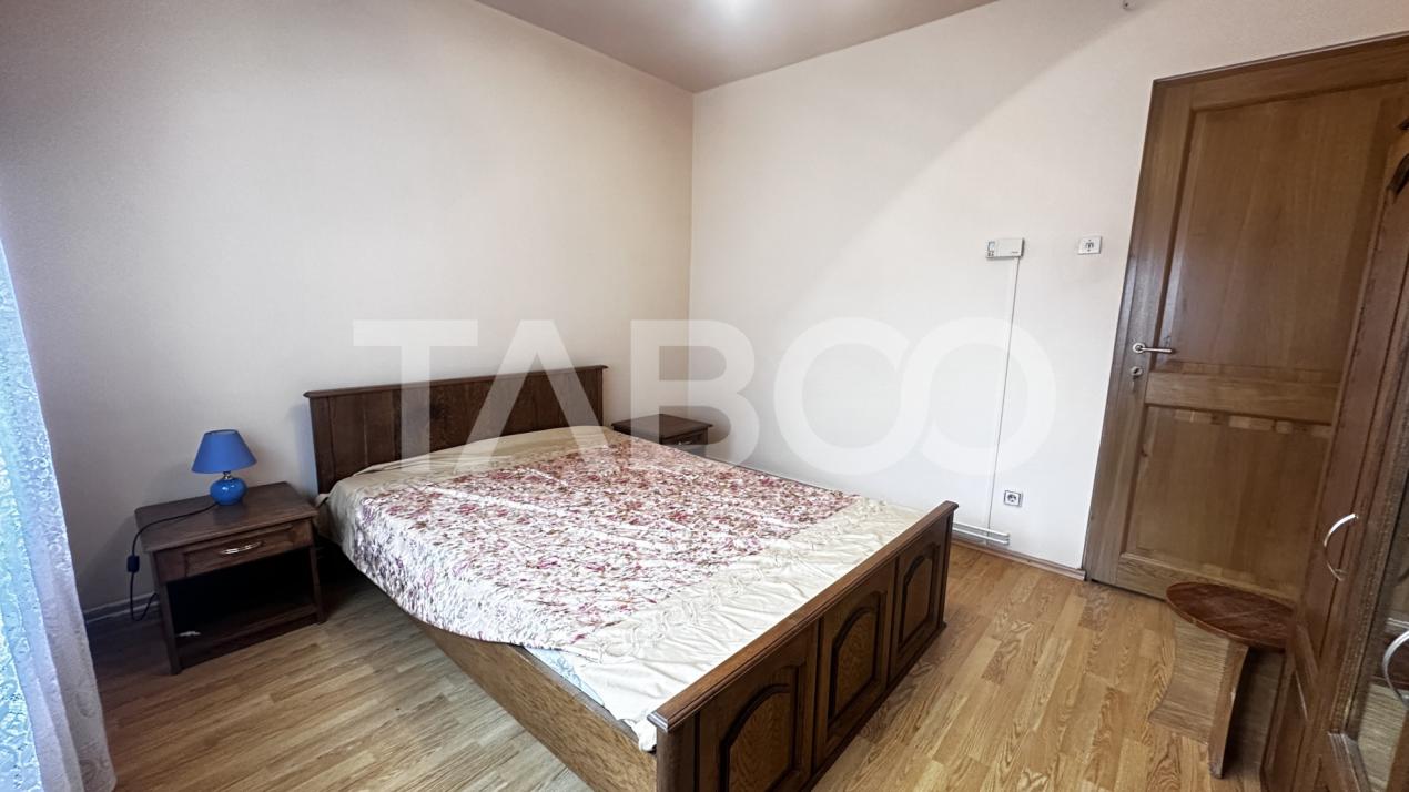 Apartament utilat 4 camere 98 mpu balcon inchis zona Vasile Aaron