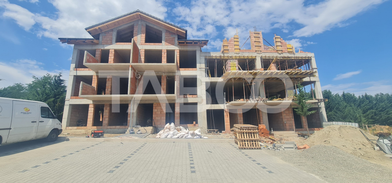 Apartamente 3 camere de vis - Oaza verde la margine de munte