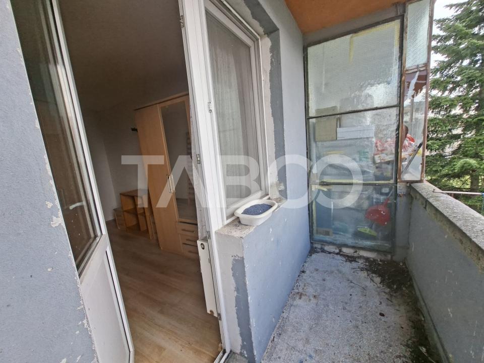 Apartment de vanzare 2 camere si balcon Cedonia Mihai Viteazul 