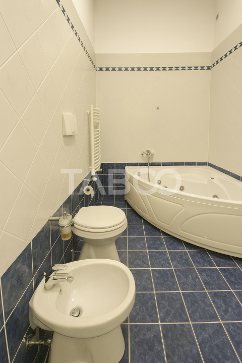Bulevardul Victoriei 12 - apartament 3 camere de vanzare curte garaj