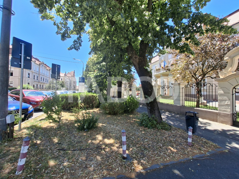 Bulevardul Victoriei - apartament 3 camere de vanzare curte garaj