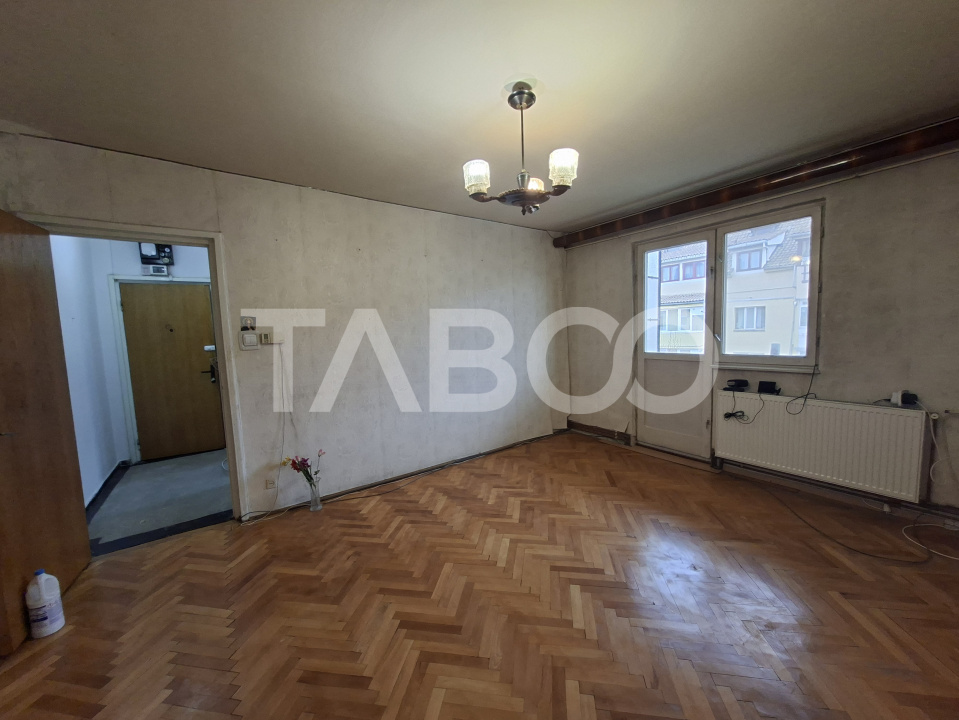 Cenusareasa apartamentelor - renovabil- balcon pivnita Mihai Viteazul
