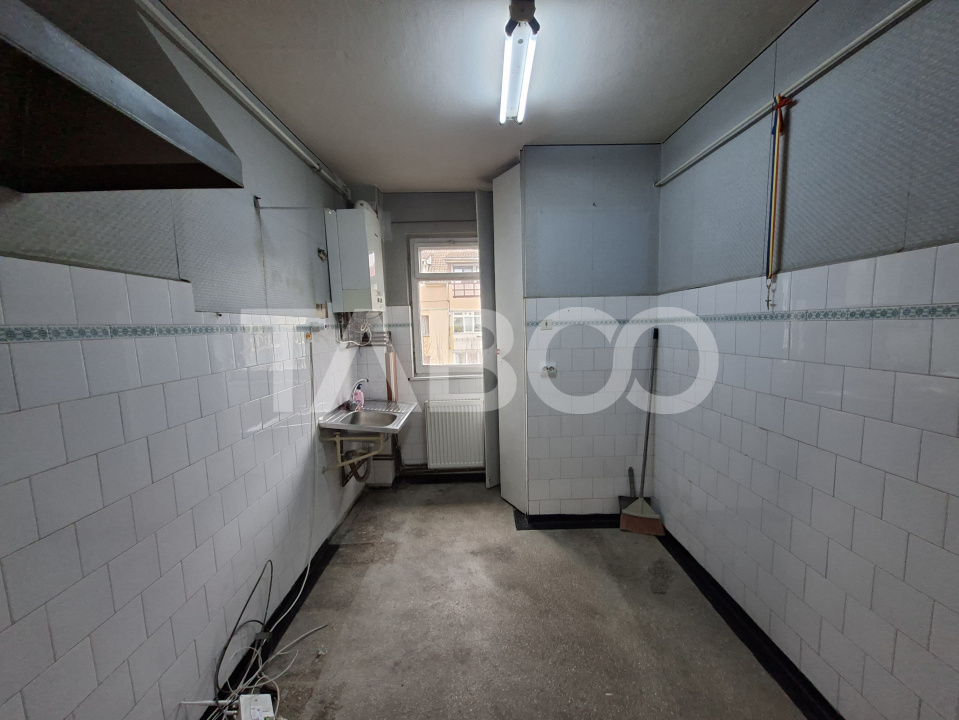 Cenusareasa apartamentelor - renovabil- balcon pivnita Mihai Viteazul